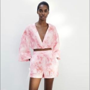 NWT Zara TIE-DYE print shorts and top.  pink/ white
